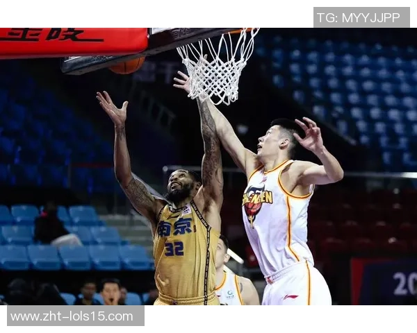 CBA新疆队与同曦队精彩对决回放全程回顾与分析